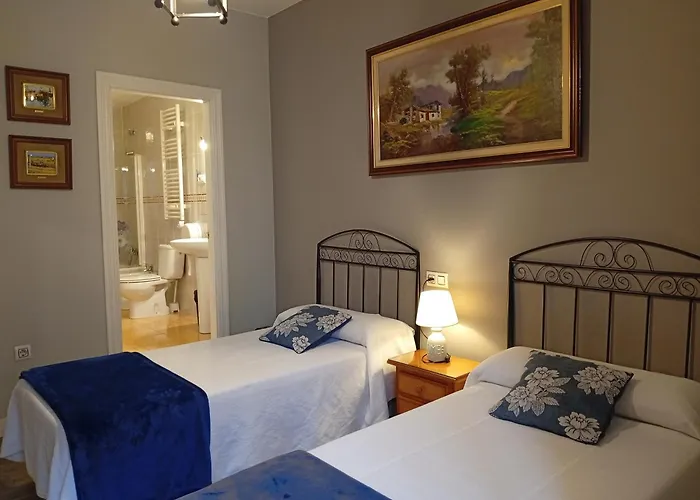 Pensión Don Pelayo *